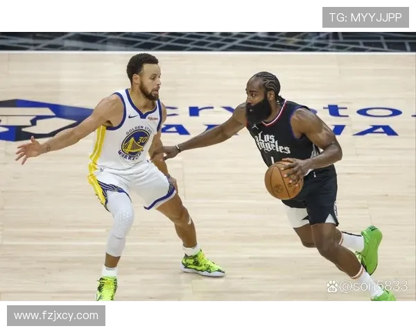 快船与勇士激战再续 新赛季对决引爆篮球激情